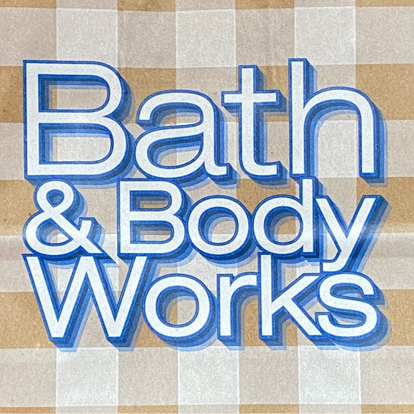 Bath & Body Works Flannel 3 Wick Candle with Decorative Lid - Picture 6 of 13